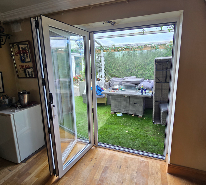 fenbro folding doors
