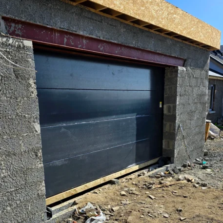 Sectional Garage Doors INFINITI R