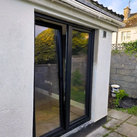 uPVC Balcony Window Salamander BluEvolution 82