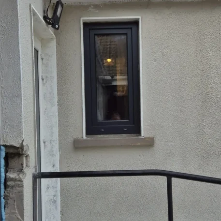  uPVC Windows Salamander BluEvolution 82