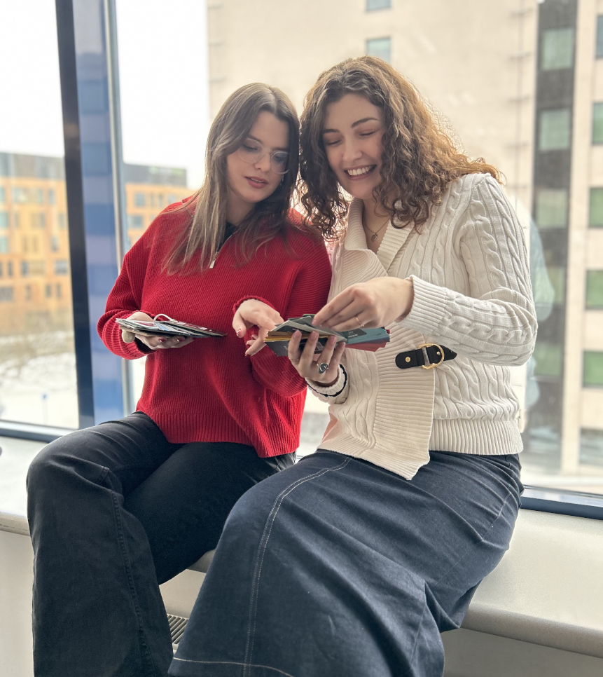 maja-monia-fenbro-homepage-hauptseite-2026-fenster-window